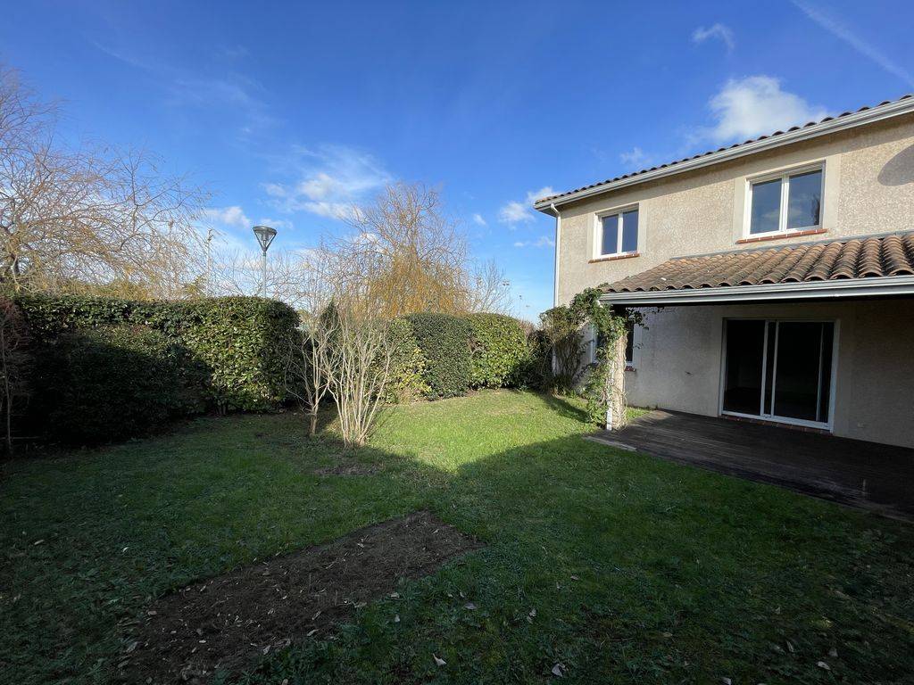 Pibrac Chaleureuse maison 115 m² sur jardin intime. Vous n'avez plus qu'à poser vos valises.