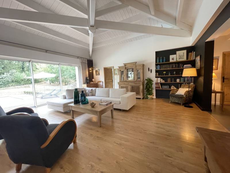 Pibrac exceptionnel maison architecte 215 m² sur magnifique terrain paysager de 1300 m² avec piscine