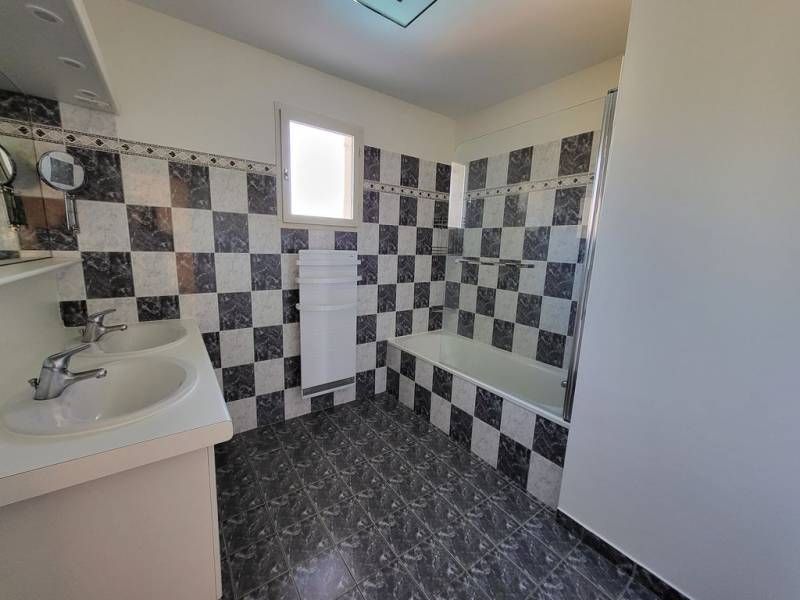 Mondonville en impasse Jolie maison de plain-pied implantée sur un jardin de 800 m² avec piscine