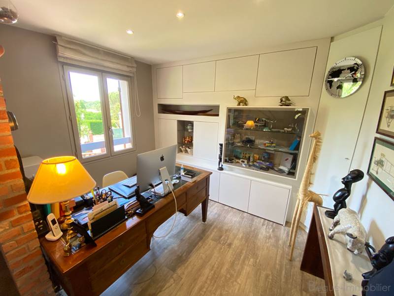 Pièce de bureau cosy 