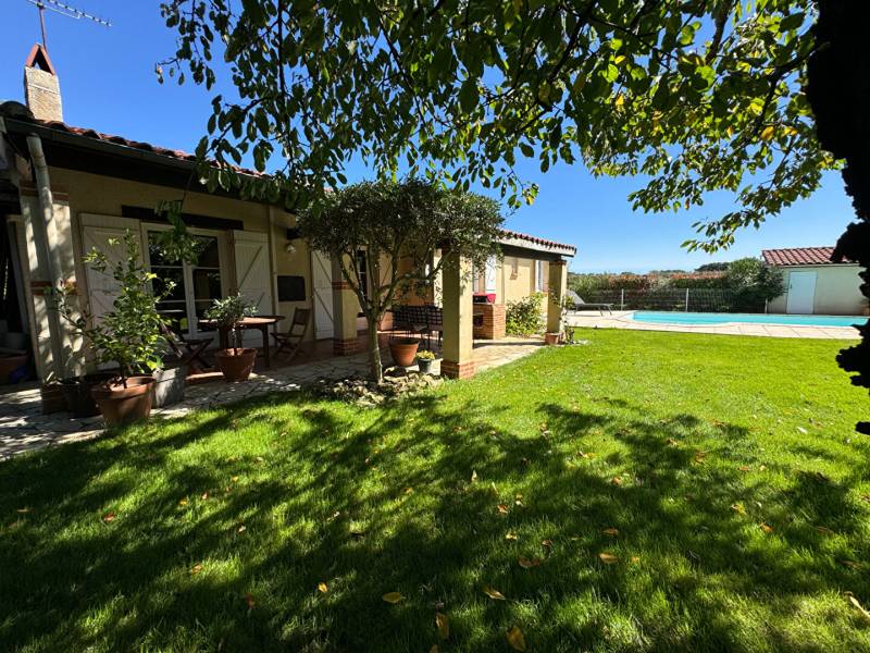 Maison Leguevin 107 m2 de plain de pied avec piscine , Leguevin