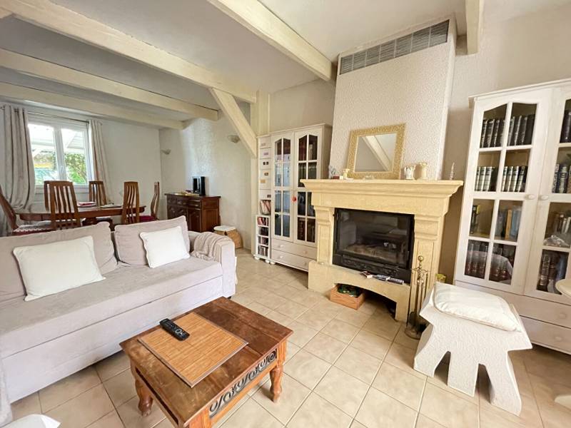 PIBRAC maison 6 pièces 144 m2 avec piscine - écoles et lycée à pied