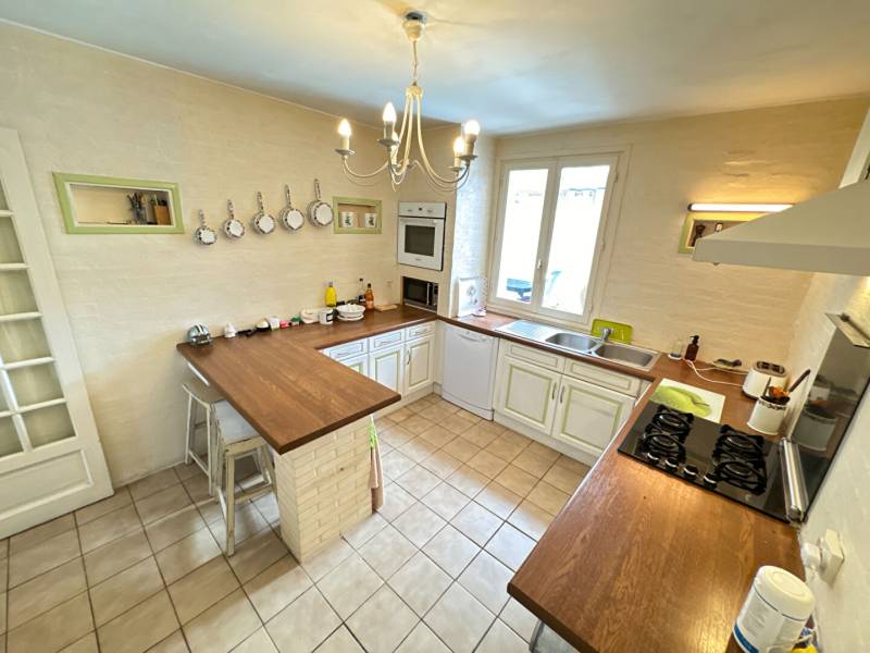 PIBRAC maison 6 pièces 144 m2 avec piscine - écoles et lycée à pied