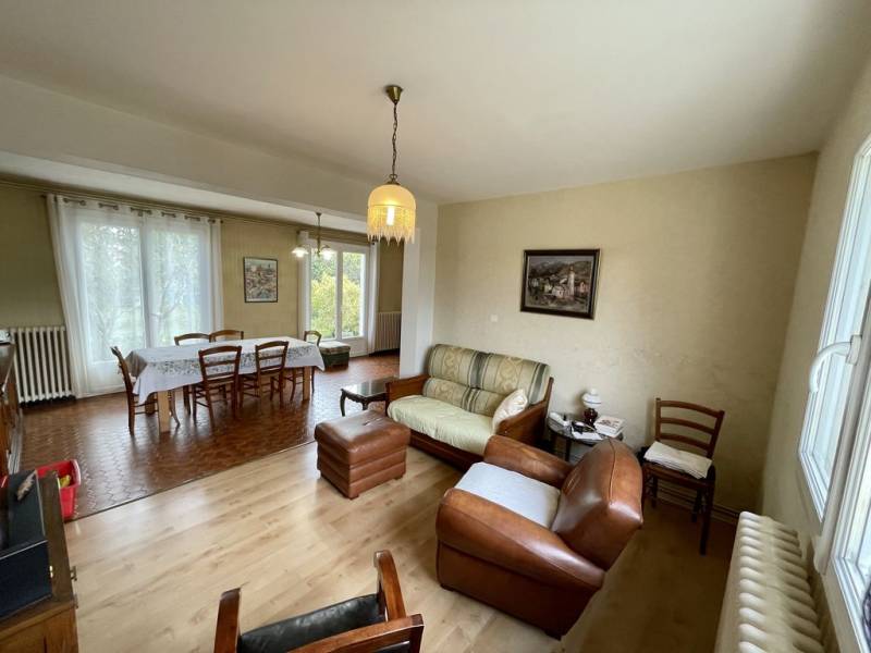 pièce de vie lumineuse