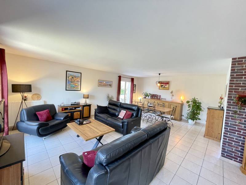 Maison familiale au centre de Brax avec piscine proche commerces