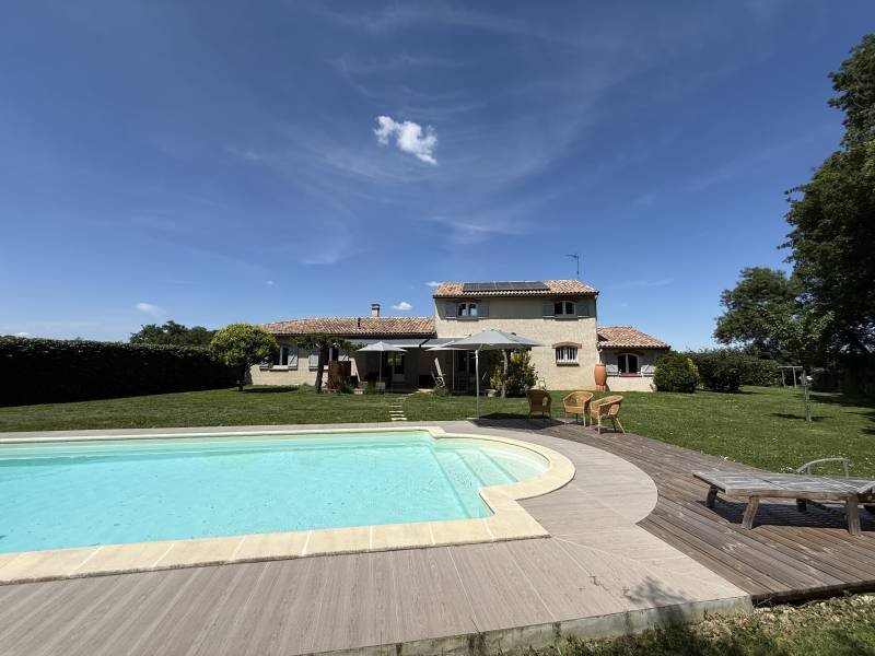 Pibrac Belle maison T 6 sur  3300 M² de verdure à proximité de la forêt de Bouconne en Exclusivité