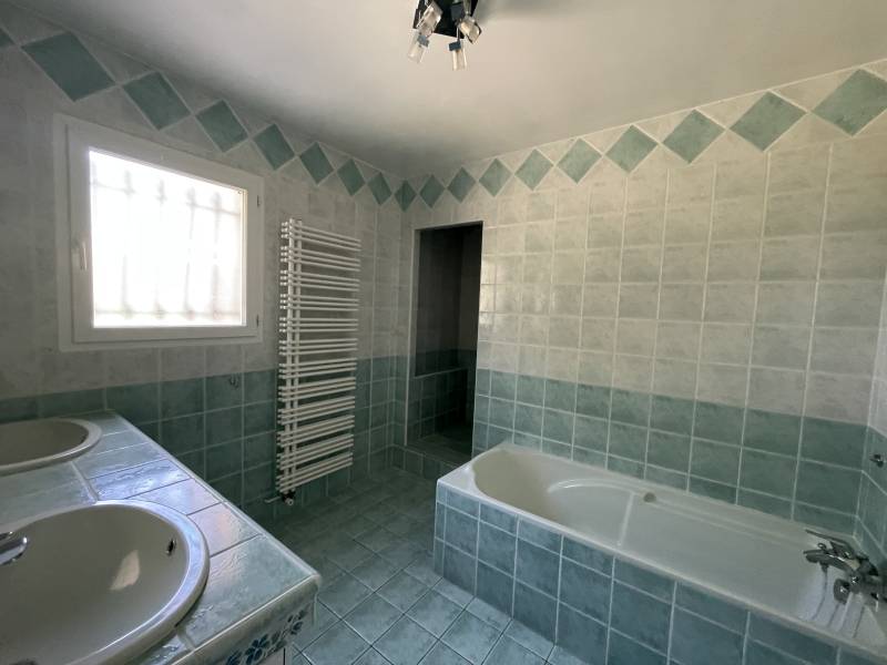 Brax proche Pibrac belle maison dans environnement arboré de 1300 m²