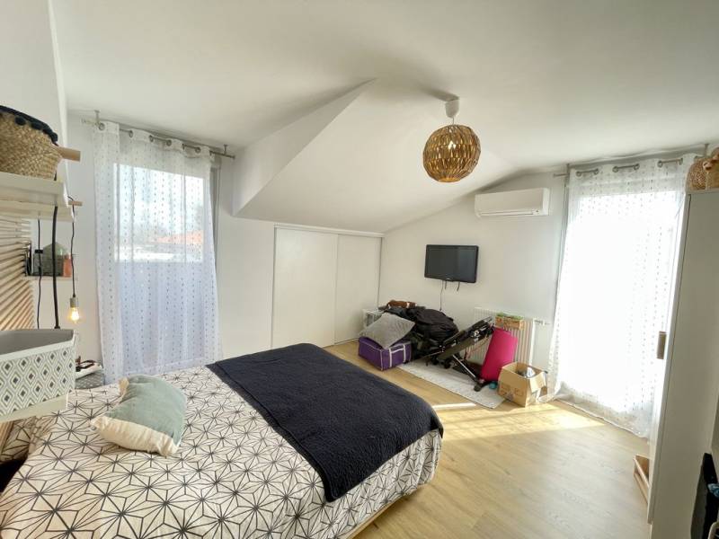 Chambre moderne à Tournefeuille 