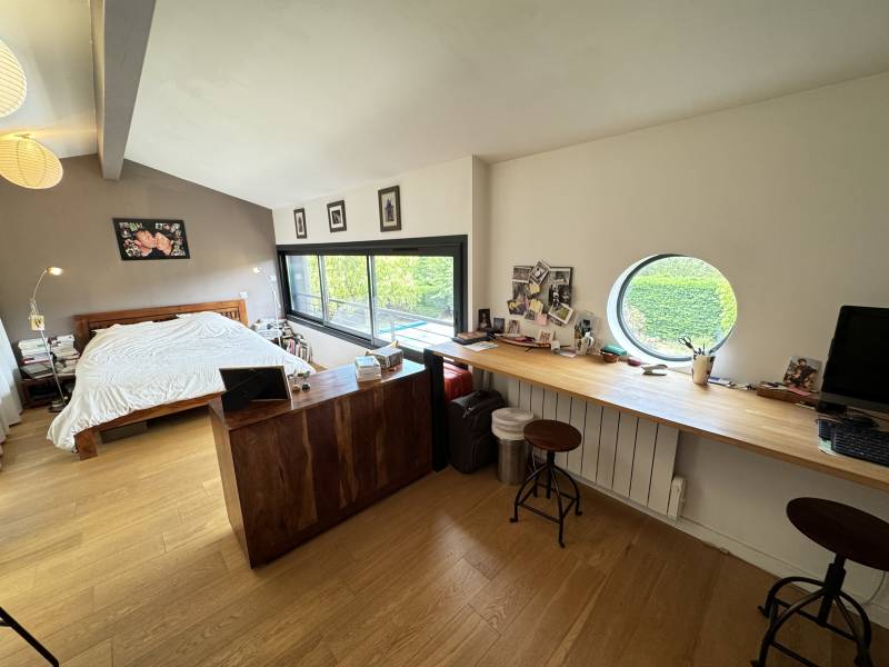 Pibrac maison T6 env. 175 m² habitables quartier résidentiel proche centre commodités écoles collège et forêt de Bouconne