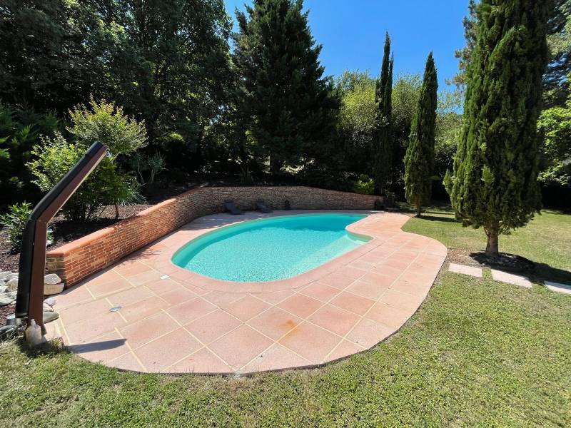 Pibrac Haute Garonne Grande maison avec piscine sur 1400 m² dans quartier résidentiel Occitanie