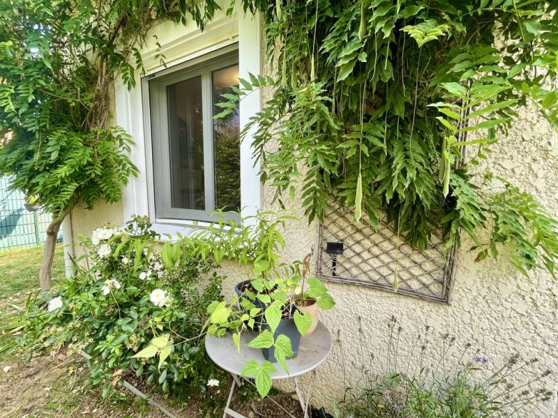 Leguevin maison moderne de plain pied rare sur le secteur