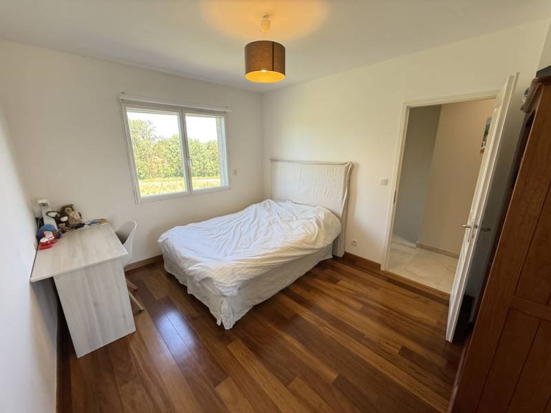 chambre parentale avec salle d'eau