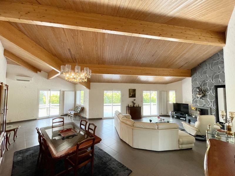 Pibrac, Villa récente avec de beaux volumes et grand jardin 2000 m² sans nuisance Haute Garonne, Occitanie