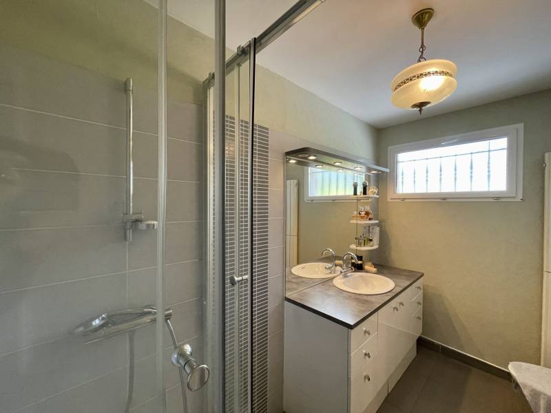 Pibrac, Villa récente avec de beaux volumes et grand jardin 2000 m² sans nuisance Haute Garonne, Occitanie