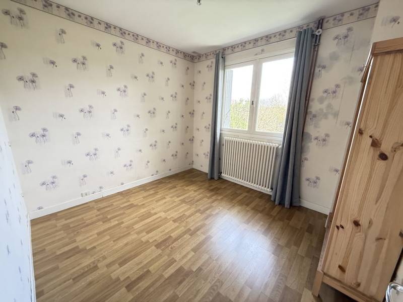 Saint Paul sur Save (31530) maison de bonne construction composée de 2 logements indépendants pouvant être réunis en une habitation.