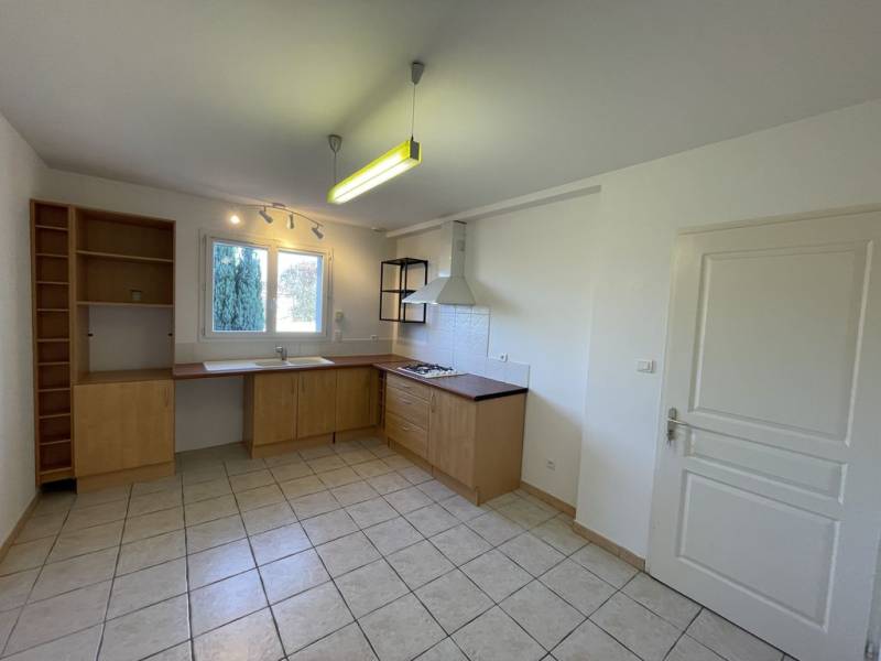 Pibrac Chaleureuse maison 115 m² sur jardin intime. Vous n'avez plus qu'à poser vos valises.