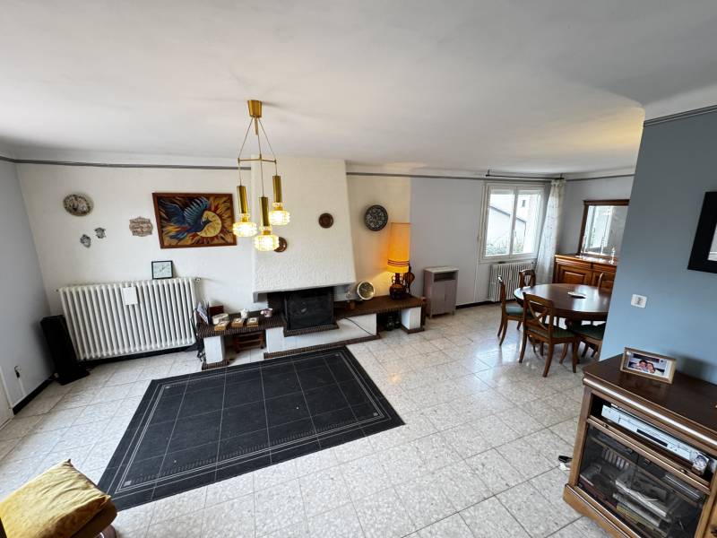 LEGUEVIN proche centre maison à rénover sur une grande parcelle divisible