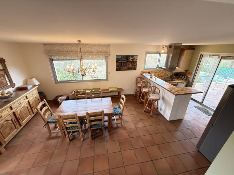 cuisine avec cellier