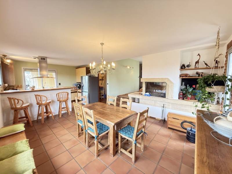 Fontenilles Maison spacieuse sur écrin de verdure de 2200 m²