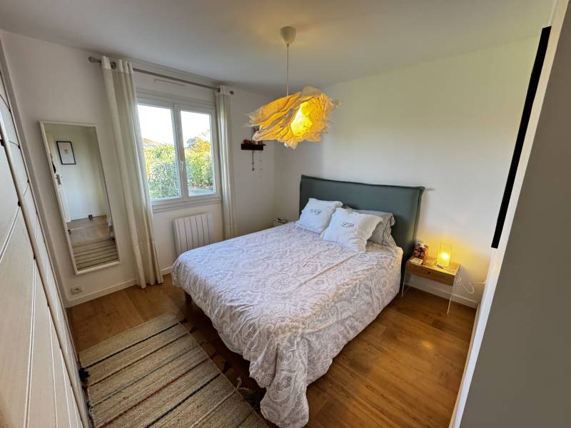 PIBRAC Maison de plain pied avec piscine proche des écoles du Bois de la Barthe à pied