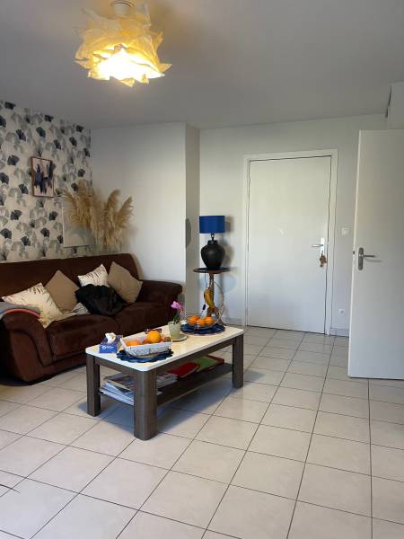 Investissement locatif appartement T2 loué à  Leguevin ouest Toulouse proche Colomiers