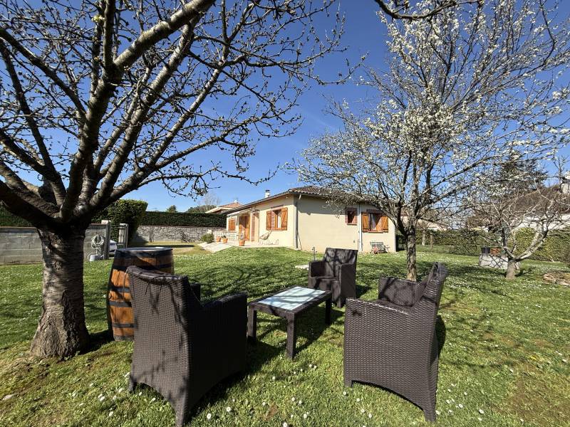 Jardin clos pour cette maison de plain pied à Pibrac