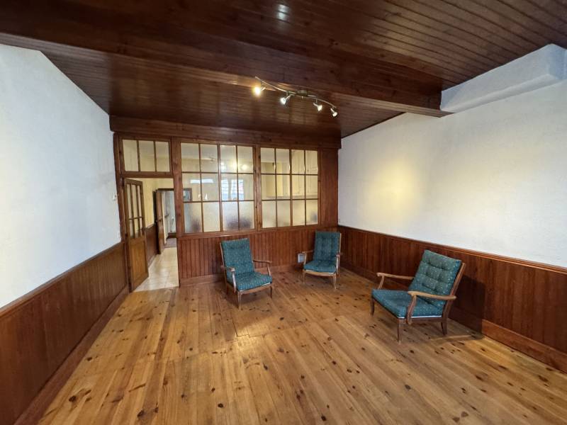 Au RDC séjour avec son parquet 