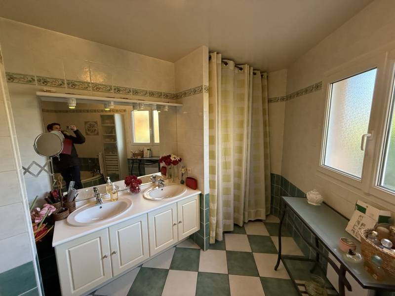 Exclusivité Pibrac Grande maison de plus de 165 m²  avec potentiel dans un environnement boisé de plus de 4000 m².