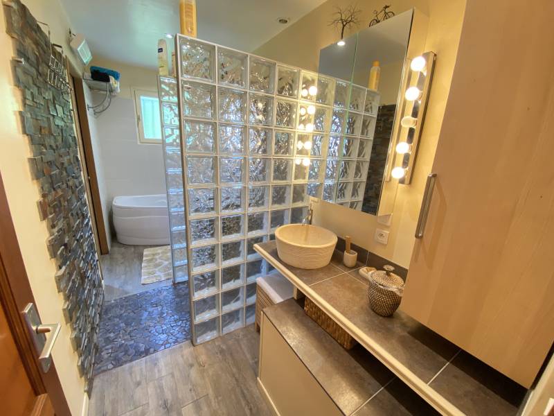 salle de bain moderne 