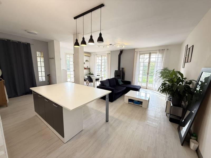 séjour/ salle à manger spacieux 