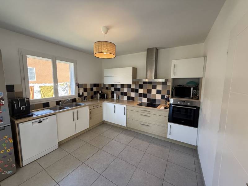 cuisine équipée semi ouverte