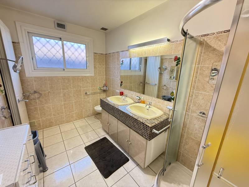 Pibrac Maison T4/5 dans le lotissement du Bernet très prisé sur notre secteur. Proche des écoles et collège du Bois de la Barthe