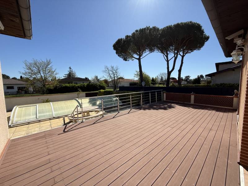 Pibrac Maison T4/5 dans le lotissement du Bernet très prisé sur notre secteur. Proche des écoles et collège du Bois de la Barthe