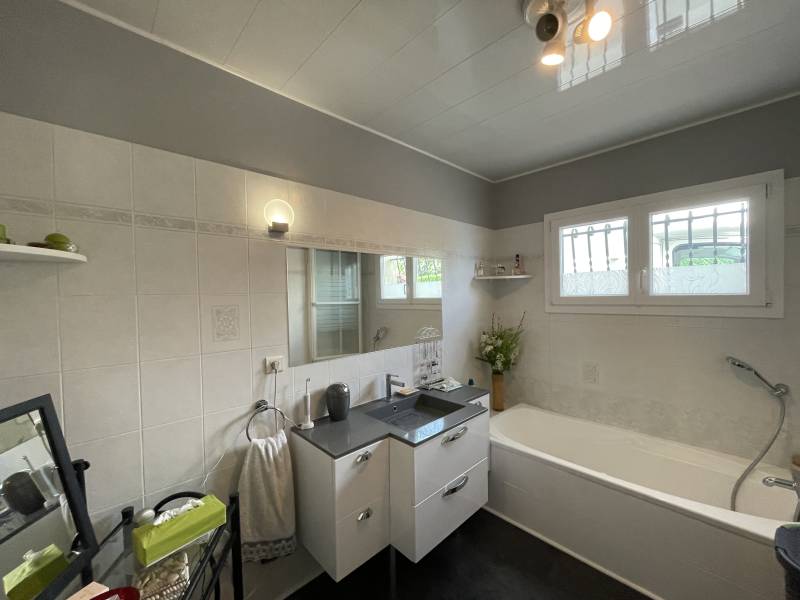 grande salle de bain 