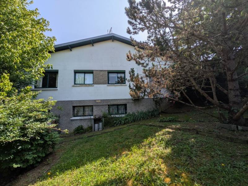 Leguevin centre Maison de plain-pied avec sous/sol complet