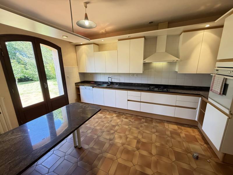 Belle villa avec grand terrain