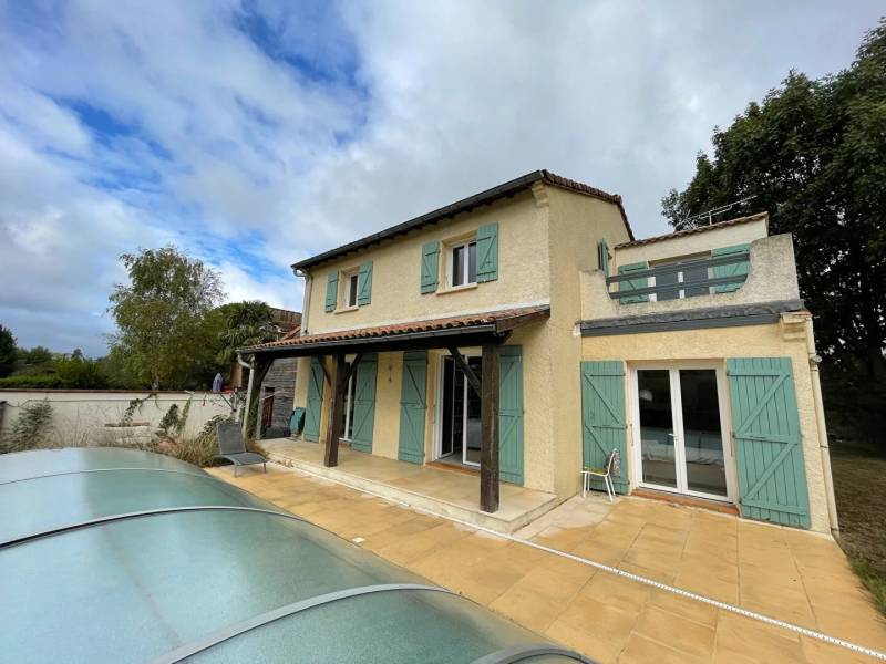 Pibrac belle Maison familiale de 154 m² avec piscine sur parcelle de 770 m² avec piscine dans un quartier prisé