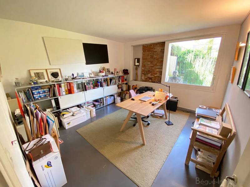 Pibrac ouest Toulouse. Magnifique maison de village rénovée avec gout alliant le charme de l'ancien et le confort de la modernité. Ouest Toulouse Occitanie Haute Garonne