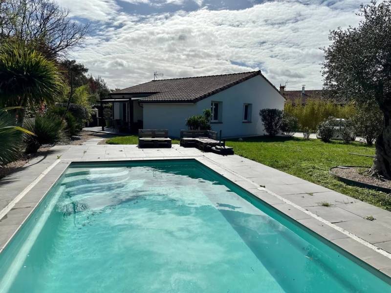 Pibrac Maison de plain pied avec piscine proche centre