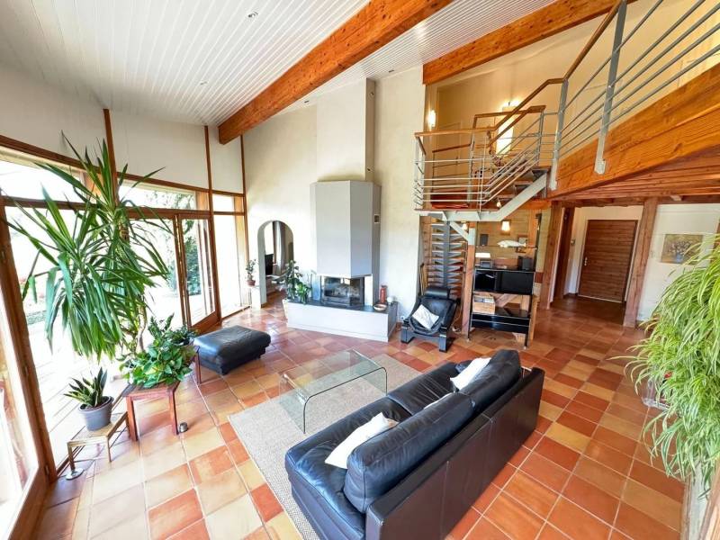 Maison 6 pièces 220 m² à vendre à deux minutes de Lévignac dans un magnifique parc arboré au calme