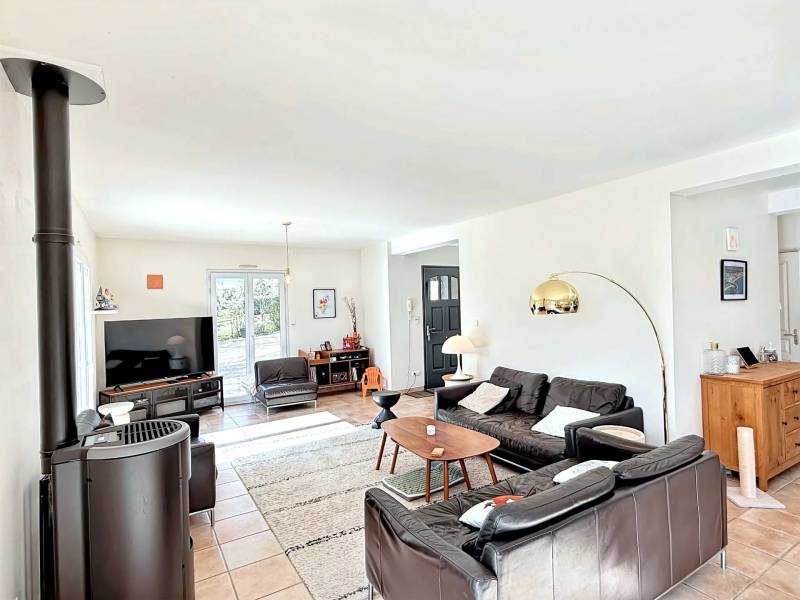 salon poêle à bois