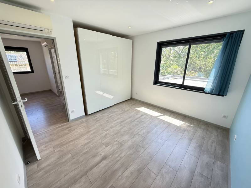 Belle maison d'architecte de 230 m² sur parcelle de 1000 m² avec piscine