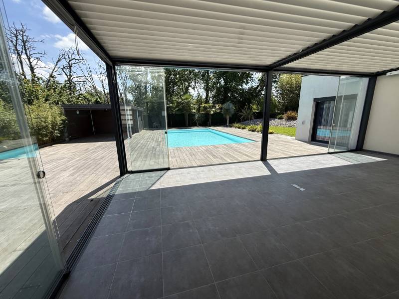 Belle maison d'architecte de 230 m² sur parcelle de 1000 m² avec piscine