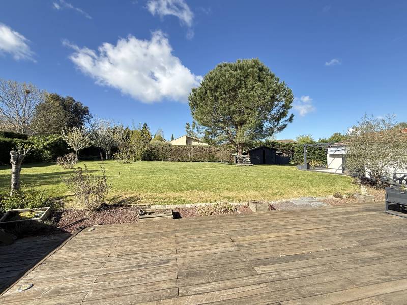 Montaigut sur Save belle maison familiale de plus de 124 m² sur magnifique parcelle arborée de plus de 1500 m² avec piscine