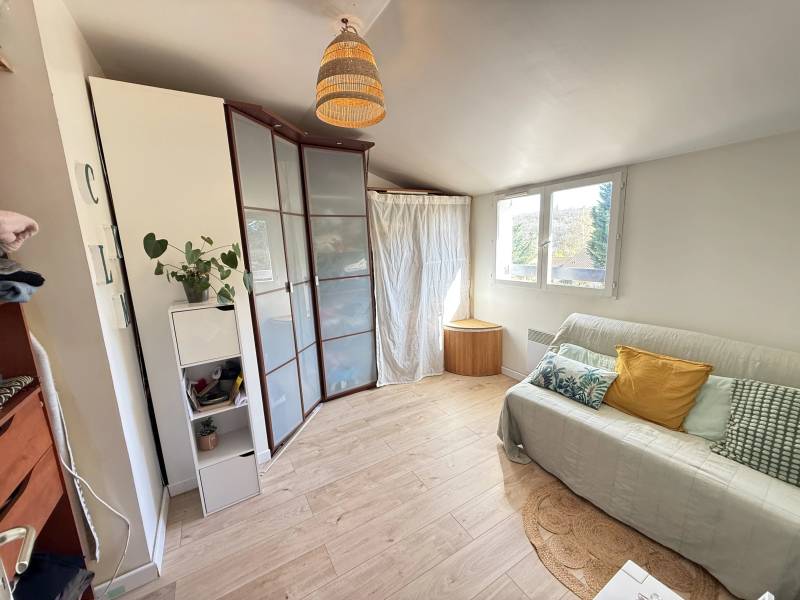 Montaigut sur Save belle maison familiale de plus de 124 m² sur magnifique parcelle arborée de plus de 1500 m² avec piscine