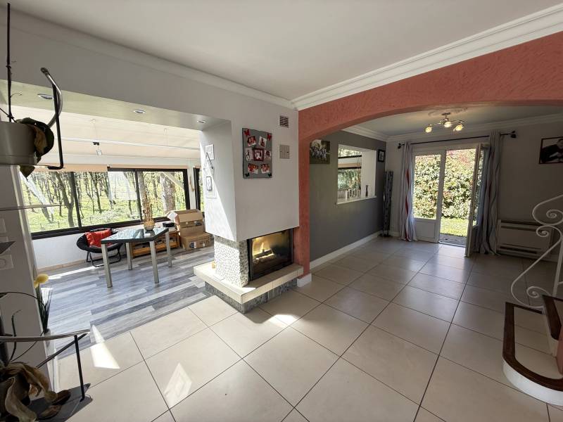 salon salle a manger lumineuse