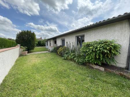 Notre zone d'activité pour ce service Agence immobilière pour achat de maisons familiales avec jardin et proche des commodités et de la gare à